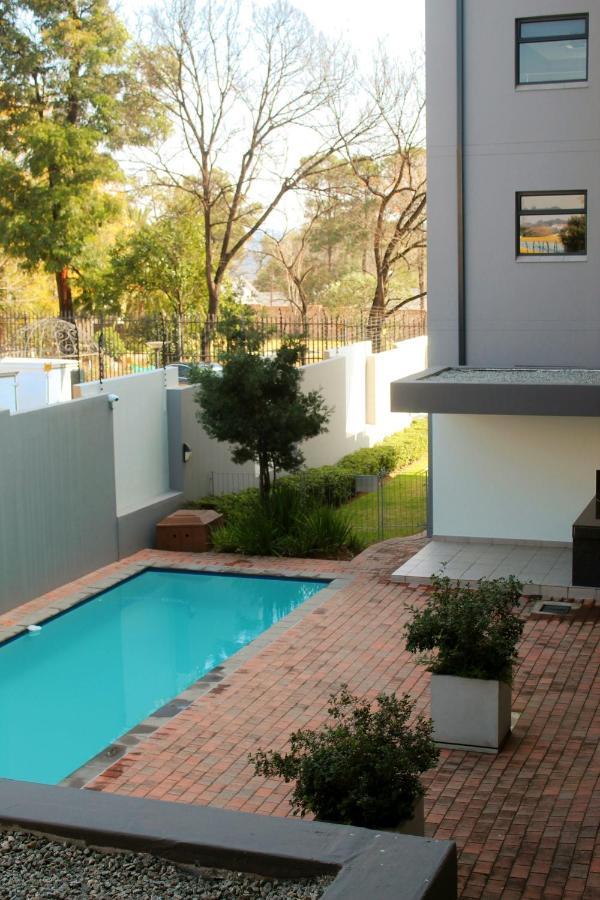 Staycation Sandton Apartment Johannesburg Exterior photo